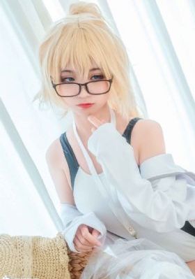 小孩半夜喂姐姐吃萝卜好吗