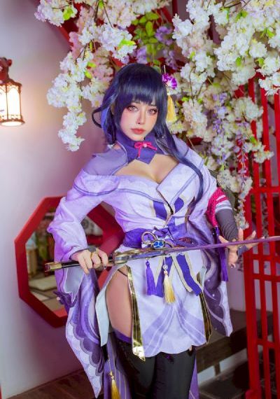全红婵像迪士尼门口卖假货的
