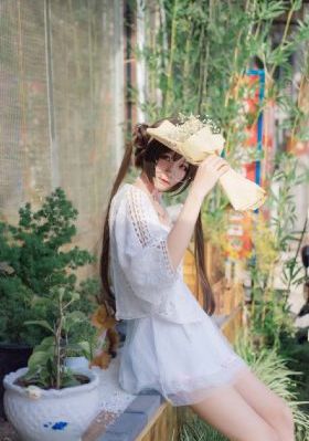 图书室里的女友